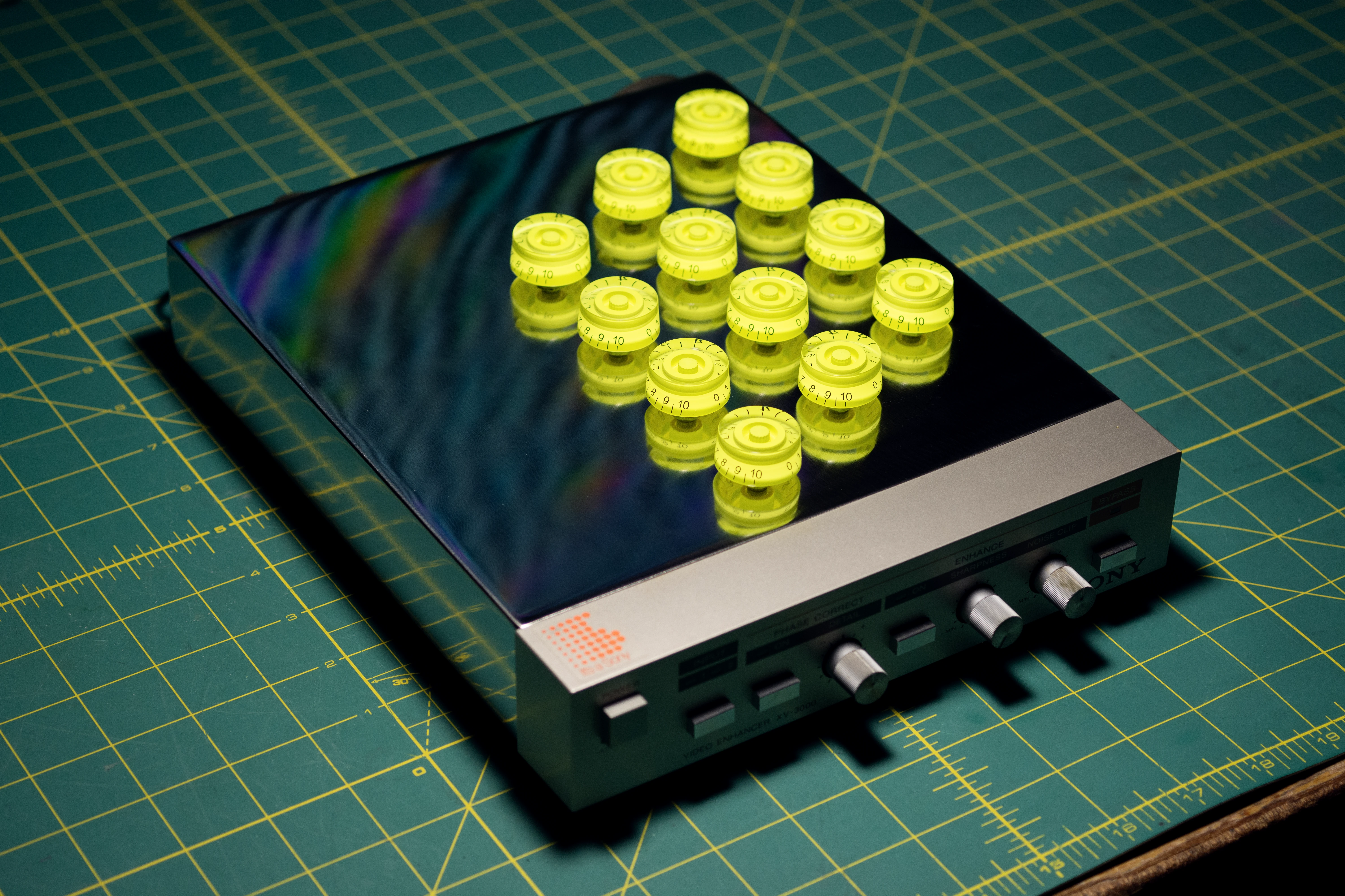 μGlider, a straightforward circuit-bent analog video glitch enhancer with intense striation effects